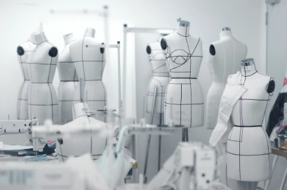 How to Find a Freelance Sportswear and Activewear Designer